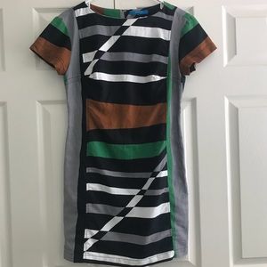 Linen short sleeve shift dress by Derek Lam. Sz 8